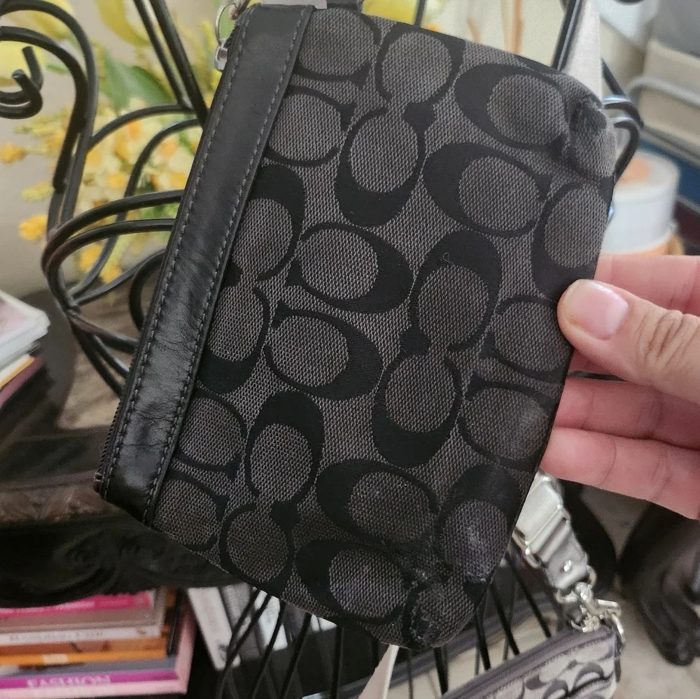 Coach bundle Wristlet & crossbody